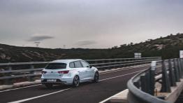 Seat Leon Cupra 290 - szybkość i precyzja