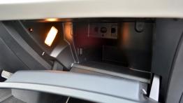 Citroen Grand C4 SpaceTourer 2.0 BlueHDi 163 KM - galeria redakcyjna - widok ogólny wn?trza z przodu