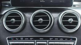 Mercedes-Benz Klasa C 300h - galeria redakcyjna - nawiew