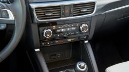 Mazda CX-5 Facelifting SKYACTIV-D AWD (2015) - konsola środkowa