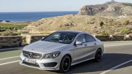 Mercedes CLA 250 Edition 1 (C117) 2012 - lewy bok