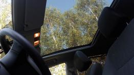 Toyota Verso Facelifting 2.0 D-4D 124KM - galeria redakcyjna (3) - szyberdach od wewnątrz