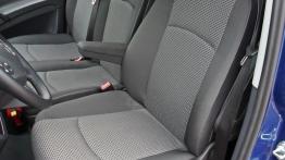 Mercedes Vito W639 Furgon Facelifting 110 CDI 95KM - galeria redakcyjna - fotel kierowcy, widok z pr