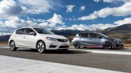 Nissan Pulsar (2014) - prawy bok