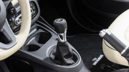 Smart fortwo III (2015) - dźwignia zmiany biegów