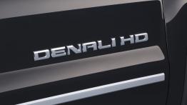 GMC Sierra HD 2015 - emblemat boczny