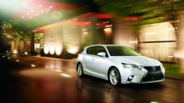 Lexus CT 200h Facelifting (2014) - prawy bok