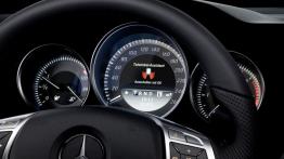 Mercedes C 300 CDI 4MATIC W204 kombi Facelifting - prędkościomierz