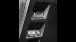 Infiniti M 2010 - inny element panelu przedniego