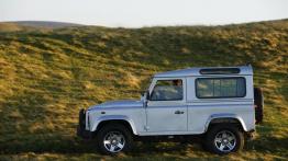 Land Rover Defender 2012 - lewy bok
