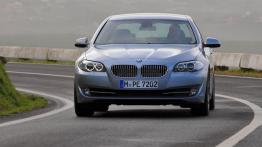 BMW serii 5 ActiveHybrid - przód - reflektory wyłączone