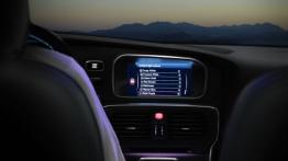 Volvo V40 II - konsola środkowa