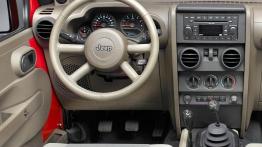 Jeep Wrangler 2007 - kokpit