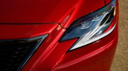 Samuraj w smokingu – nowy Lexus LS 500