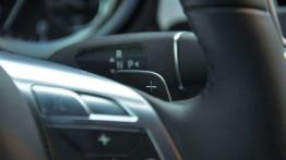 Nowy Mercedes ML350 - pierwsza jazda z dreszczykiem (film)