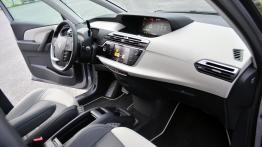 Citroen Grand C4 SpaceTourer 2.0 BlueHDi 163 KM - galeria redakcyjna - widok ogólny wnêtrza z przodu