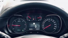 Opel Combo Life 1.5 Turbo 131 KM - galeria redakcyjna - zestaw wska?ników