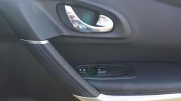 Renault Kadjar 1.6 dCi 130KM X-Tronic S-Edition - galeria redakcyjna - klamka