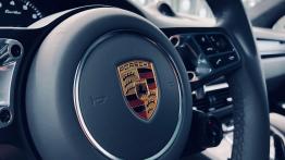 Porsche Cayenne Turbo 4.0 550 KM - galeria redakcyjna - kierownica