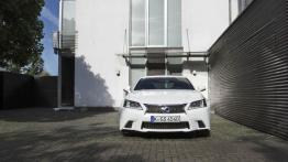 Lexus GS IV 450h F-Sport (2012) - widok z przodu