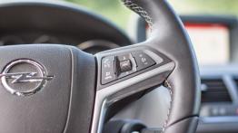 Opel Meriva II Facelifting - galeria redakcyjna (2) - sterowanie w kierownicy