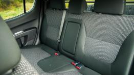 Mitsubishi L200 IV Facelifting - galeria redakcyjna - tylna kanapa
