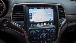 Jeep Grand Cherokee IV Facelifting - galeria redakcyjna (2) - nawigacja gps