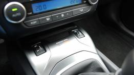 Toyota Avensis III Facelifting 2015 - galeria redakcyjna - sterowanie podgrzewaniem foteli