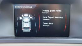 Volvo XC70 II Kombi 2.4 D5 215KM - galeria redakcyjna - radio/cd/panel lcd