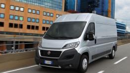 Fiat Ducato III Facelifting Furgon (2014) - widok z przodu
