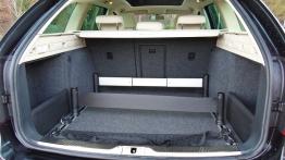 Skoda Superb II Kombi Facelifting 1.8 TSI 160KM - galeria redakcyjna - bagażnik, akcesoria