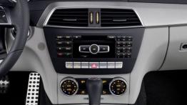 Mercedes C 300 CDI 4MATIC W204 kombi Facelifting - konsola środkowa