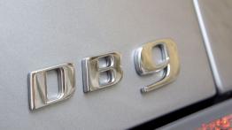 Aston Martin DB9 Facelifting Volante - emblemat