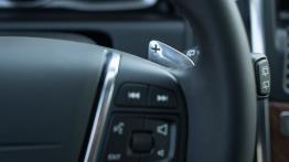 Volvo XC60 Facelifting (2014) - manetka zmiany biegów pod kierownicą