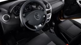 Dacia Sandero Stepway - pełny panel przedni