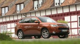 Mitsubishi Outlander III - widok z przodu