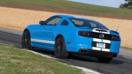 Ford Mustang Shelby GT500 Coupe 2013 - widok z tyłu