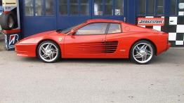 Ferrari Testarossa - lewy bok