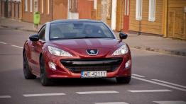Peugeot RCZ 1.6 THP 200KM - randka z przechodniami