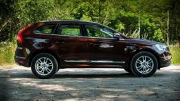 Volvo XC60 Facelifting 2.0 D4 181KM - galeria redakcyjna - prawy bok