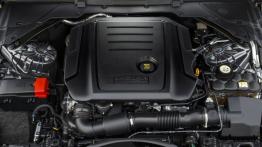 Jaguar XE 2.0d Ammonite Grey (2015) - silnik
