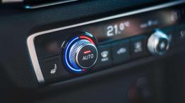 Audi RS3 - galeria redakcyjna - panel sterowania wentylacją i nawiewem