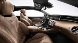Mercedes S65 AMG Coupe (2014) - widok ogólny wnętrza z przodu