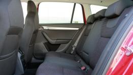 Skoda Octavia III Kombi 4x4 TDI (2013) - tylna kanapa