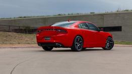 Dodge Charger Facelifting (2015) - widok z tyłu