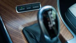Volvo XC60 Facelifting (2014) - przyciski do sterowania trybami jazdy