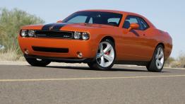 Dodge Challenger SRT8 - widok z przodu