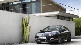 Renault Laguna po liftingu - widok z przodu