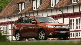 Mitsubishi Outlander III - widok z przodu