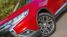 Mitsubishi Outlander - 100 razy "tak"?